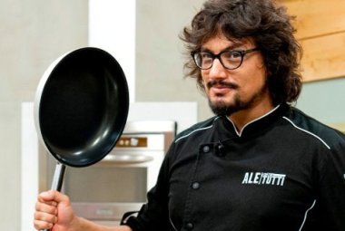 "Mangiare bene e a orari regolari"