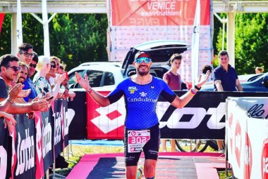 Leonardo Beccarisi fra l'elite del circuito Ironman
