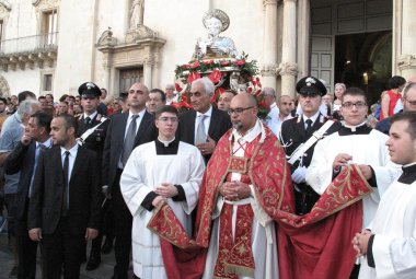 "La festa di San Pietro torni ad essere per Galatina un’occasione di crescita sociale, economica e culturale e, per i credenti, anche spirituale"