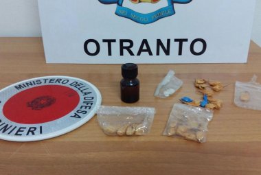 Tre arresti per spaccio di droga nel parcheggio di una nota discoteca salentina