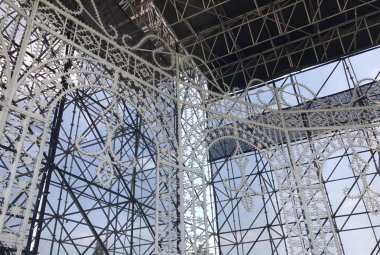 Sul palco del Concertone le luminarie con 19000 led