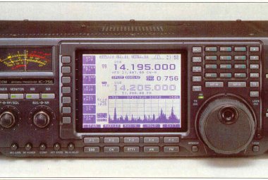 Per un giorno gli studenti diventano radioamatori