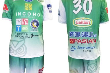 La nuova maglia della Showy Boys