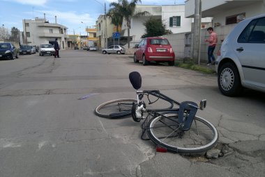 "Mai più incidenti a causa delle buche sulle strade!". Un appello al Sindaco