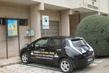 Melpignano comune virtuoso riceve una Nissan elettrica in prova