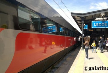Sarà riaperto il deposito bagagli della stazione di Lecce