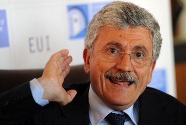 D'Alema a Galatina per Liberi e Uguali
