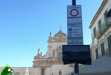 Accade a Galatina. "Quattordici multe per la stessa violazione e nello stesso posto!"
