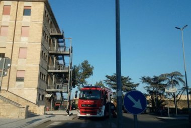 Fumo al quarto piano dell'Ospedale di Galatina. Evacuato il reparto di Chirurgia