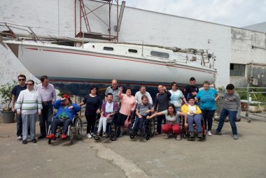 "Col vento in poppa e le vele gonfie per sempre solcheró quell’infinito orizzonte"