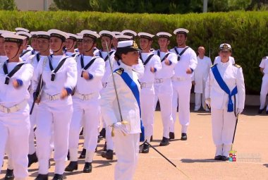 “Giornata della Marina”, allievi e marescialli giurano sul lungomare di Taranto