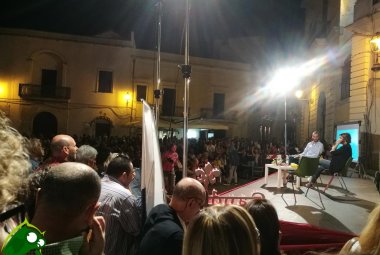 "Se l'obbiettivo è riempire la piazza"