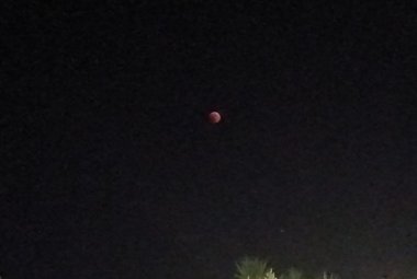 Non ti vergognare, luna!
