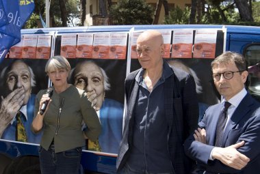 “8 proposte di legge di iniziativa popolare contro il regime”