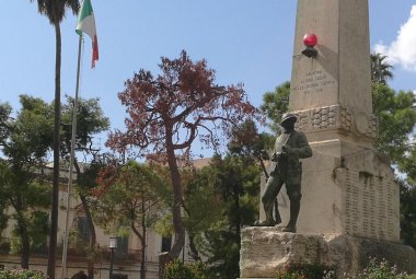 "Salvate quel pino o tagliatelo!"