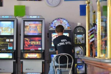 Il Consiglio Regionale rinvia l'applicazione della legge sul gioco