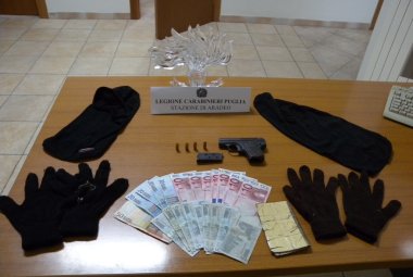 Fanno una rapina ma trovano i carabinieri. Arrestati un collepassese ed un neretino