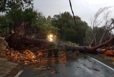 Tromba d'aria a Tricase. Sistema di Protezione civile galatinese in pre-allarme