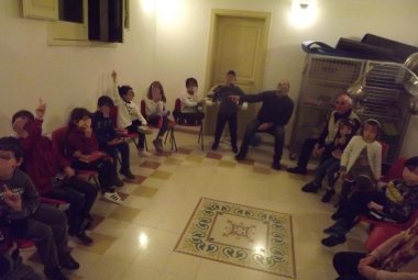 Bambini e anziani insieme