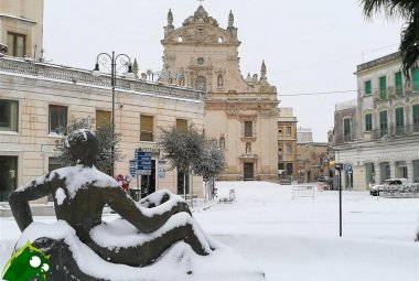 Allerta neve nel Salento, anche a Galatina mobilitati le Forze dell'ordine e i volontari della Protezione Civile