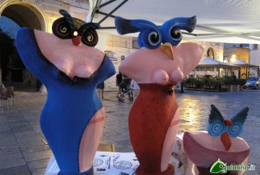 Il "Carabiniere cu lu fischietto 'nculu" a Galatina non c'è, ma la Fiera è un successo