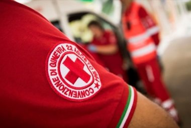"Non sparate sulla Croce Rossa"
