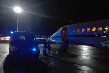 Trasferimento urgente di un neonato da Reggio Calabria a Genova con un velivolo dell'Aeronautica Militare