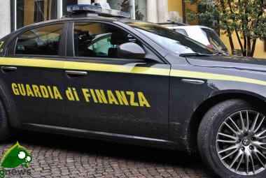Traffico d'armi, arrestati due montenegrini. L'indagine partita dopo il controllo di un ventitreenne galatinese