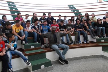 Carl Heyward con i ragazzi di Collemeto