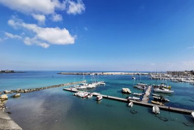 Pontili, precisazioni e proposte del sindaco Cariddi