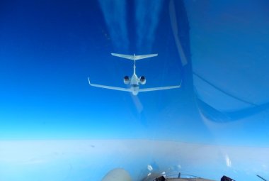Aereo israeliano perde il contatto radio e caccia italiano lo scorta fino al confine