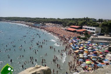 Intossicati a Torre dell'Orso e ricoverati a Galatina