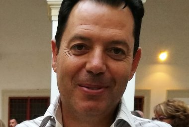 "Sabato dimettiti!"