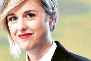 Addio Nadia, ti cercheremo nel colore del mare