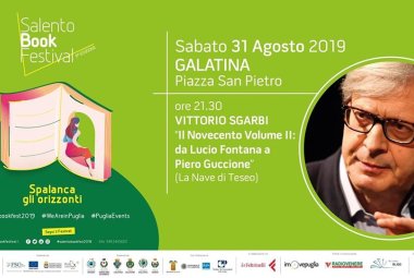 Vittorio Sgarbi in Piazza San Pietro a Galatina
