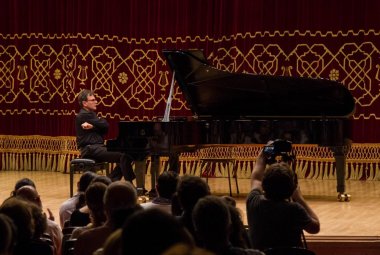 Luigi Fracasso in concerto nella Chiesa della Madonna del Carmine 