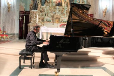 "Hai domato quel pianoforte"