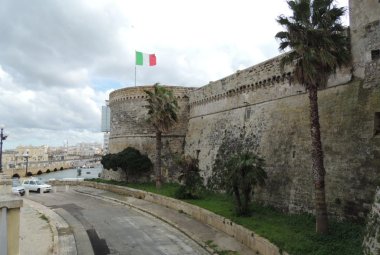 A Gallipoli si inaugura “Piazzetta dei musicisti”