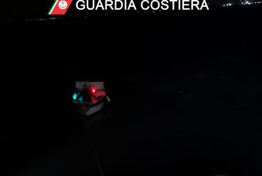 Diportista 74enne in difficoltà soccorso dalla Guardia Costiera