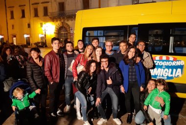 Lo Scuolabus di Rai 2 in Piazza San Pietro