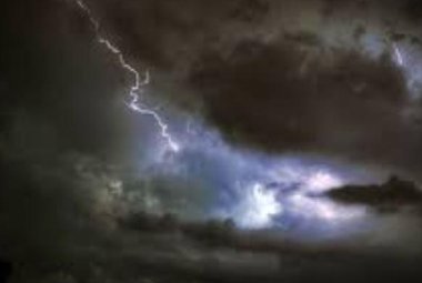 Allerta Arancione per il maltempo, martedì 12 novembre scuole chiuse a Galatina e nel Salento