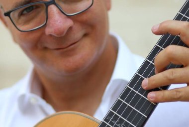 Il chitarrista Vito Nicola Paradiso in concerto per gli Amici della Musica