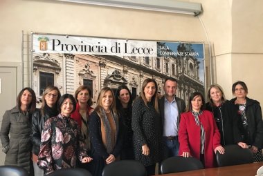 “Giornata internazionale contro la violenza sulle donne”, a Galatina una marcia in rosso