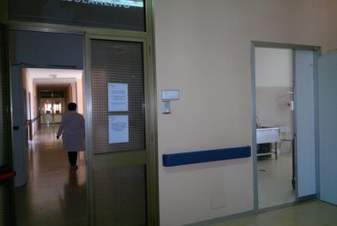Il Reparto di Malattie Infettive nell'Ospedale di Galatina non solo non è mai stato chiuso ma "i suoi posti letto verranno raddoppiati"