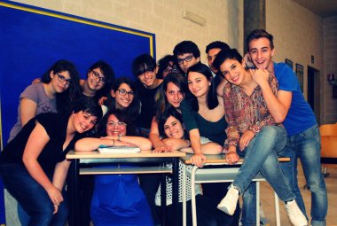 'Narghilè', il giornale del Liceo Vallone, è online