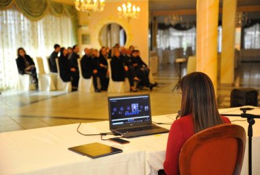 Laurearsi ai tempi del coronavirus: dottori in videoconferenza
