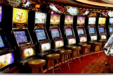 Sospesi slot-machine, ‘SuperEnalotto’, ‘Superstar’, ‘Sivincetutto’, ‘Lotto Tradizionale’ 