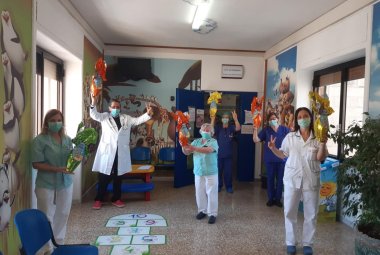 Consegnati i Pasqualotti in Pediatria a Galatina e finanziata la Bimbulanza