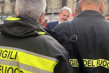 Gli uomini delle forze dell'ordine e del soccorso pubblico chiedono ad Emiliano di essere sottoposti ai tamponi