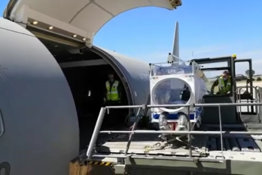 Volo militare in alto biocontenimento per riportare in Italia dalla Guinea connazionale colpito dal covid-19